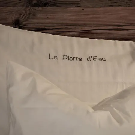 Guest house La Pierre D'eau 3*