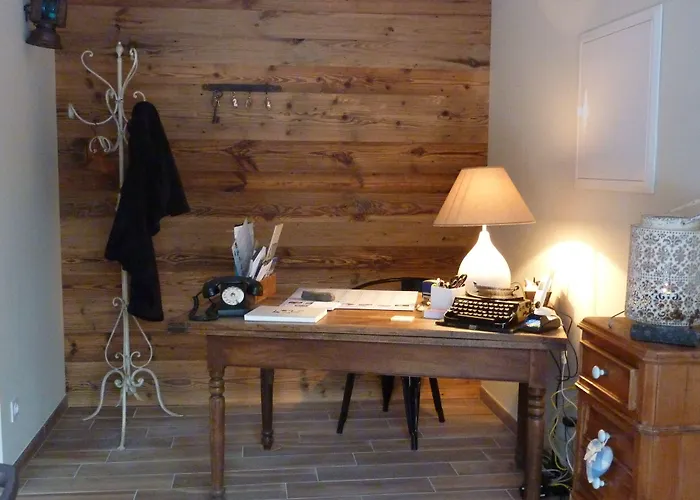 Gasthuis La Pierre D'eau 3*