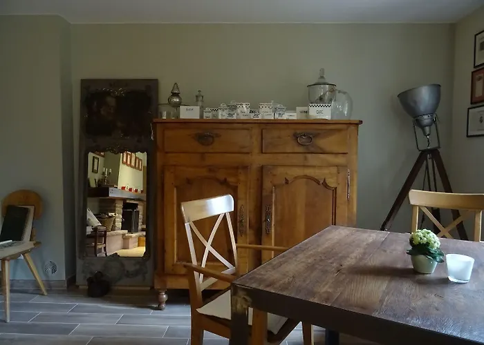 Gasthuis La Pierre D'eau 3*